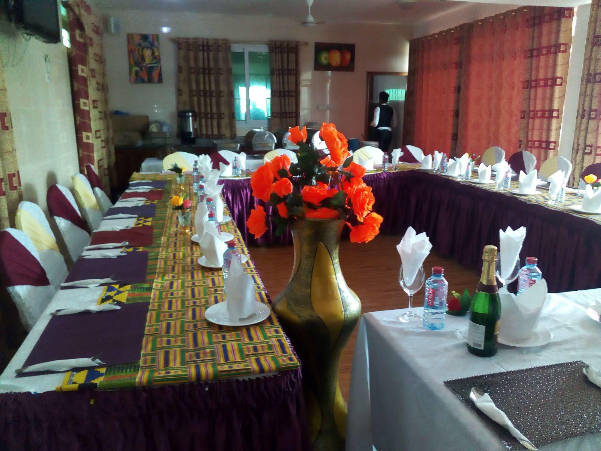 Grand Star Hotel North Legon Exterior foto