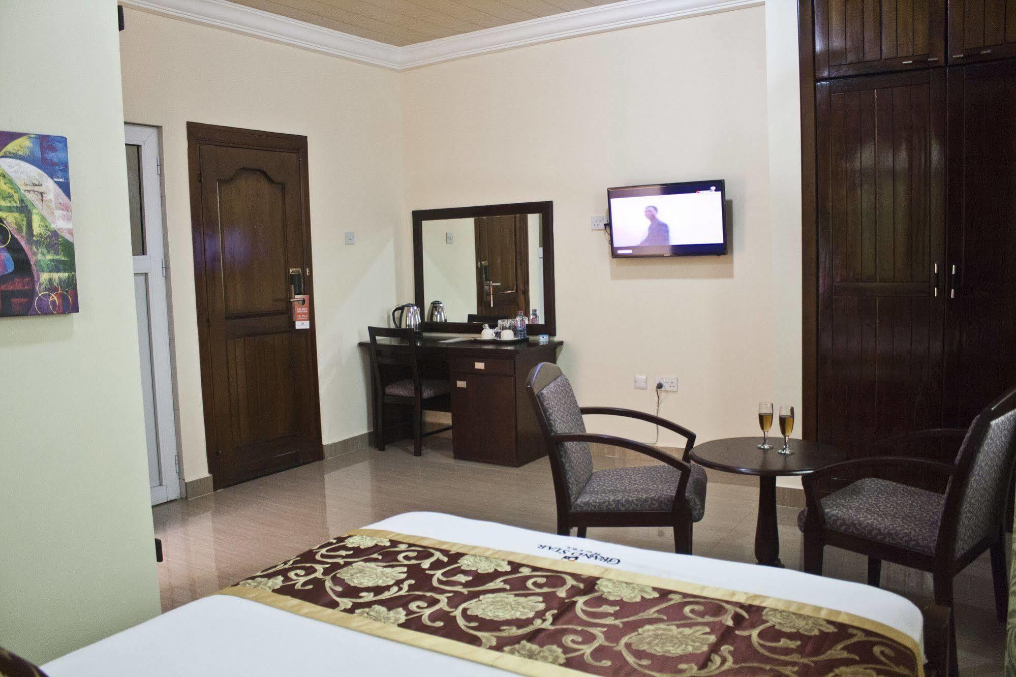 Grand Star Hotel North Legon Exterior foto